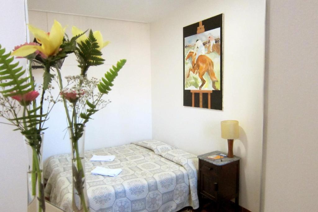 Duas Nacoes Guest House Porto Bilik gambar