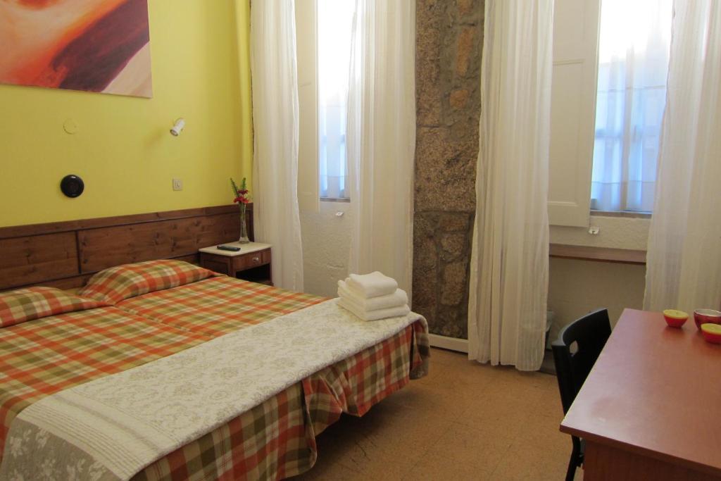 Duas Nacoes Guest House Porto Bilik gambar
